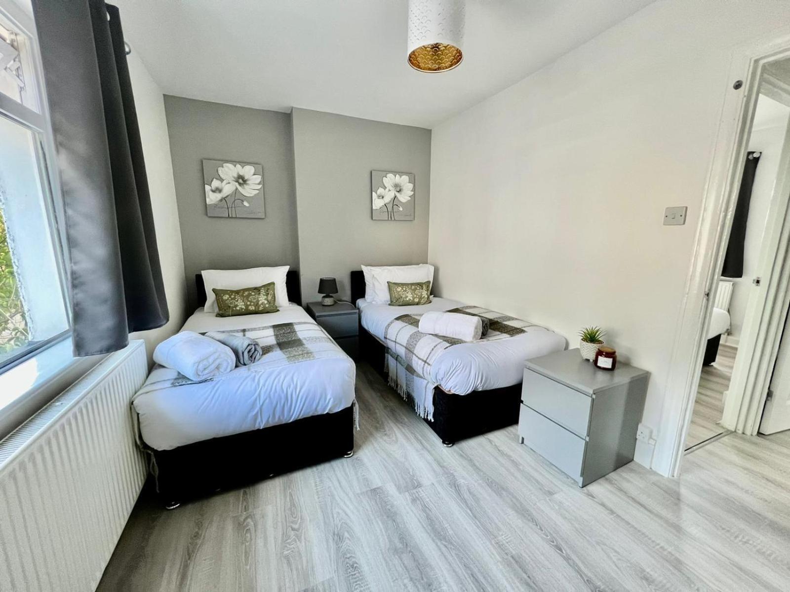 Executive 3 Bedroom Port Talbot Town Centre Margam Sleeps 7 חדר תמונה
